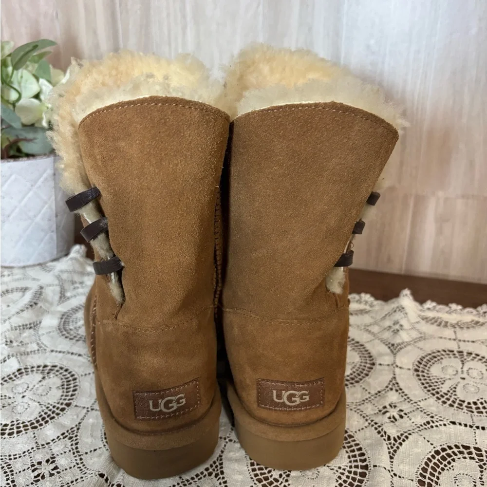 UGG Constantine Satin Ribbon Winter Fur Lined Boots Chestnut Brown Size 7